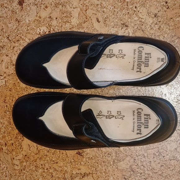 Finn Comfort Black Premium Leather Mary Janes Size 8.5 New Without Box